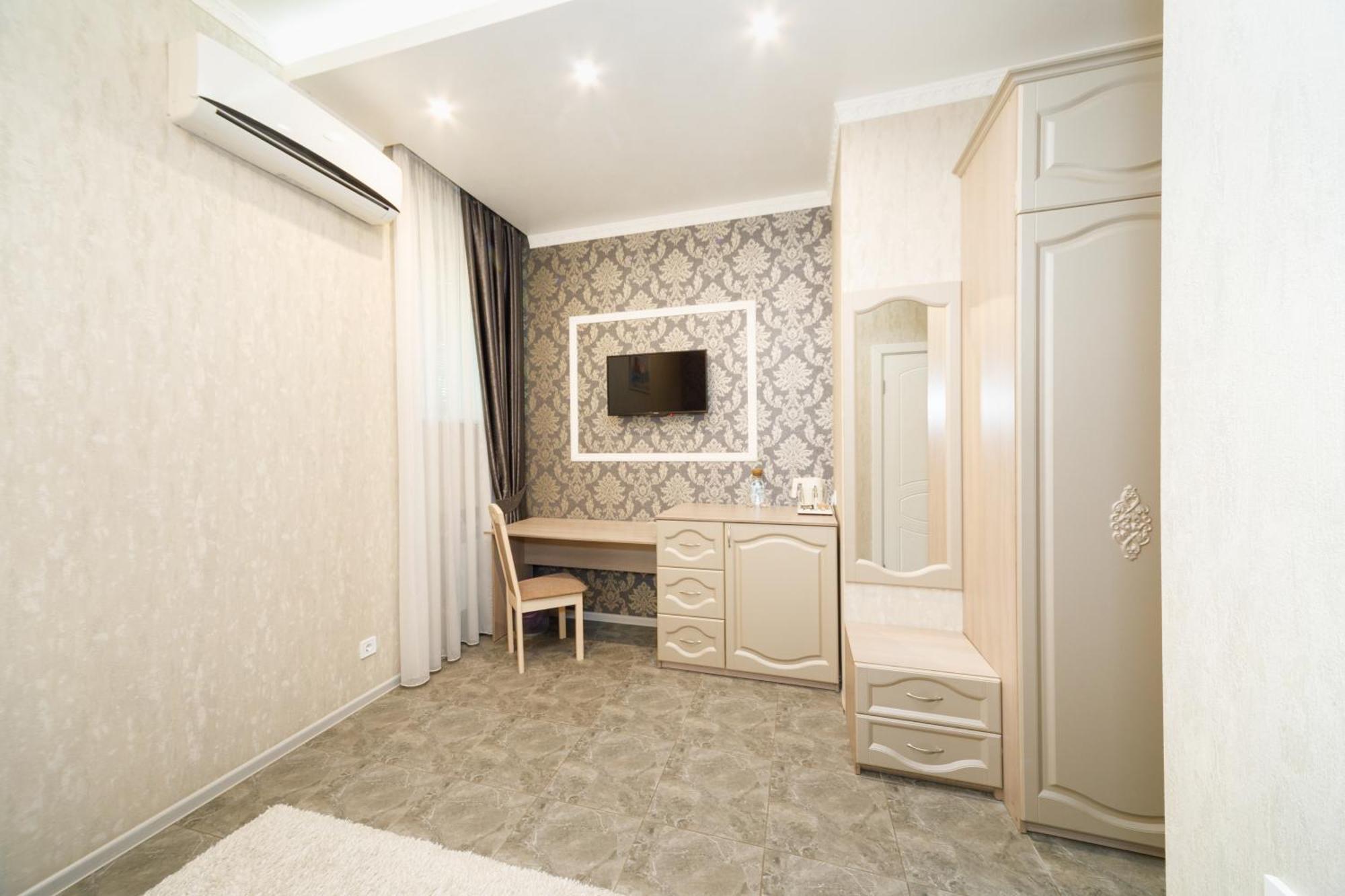 L.O.Y Family Hotel Dniepropietrowsk Zewnętrze zdjęcie
