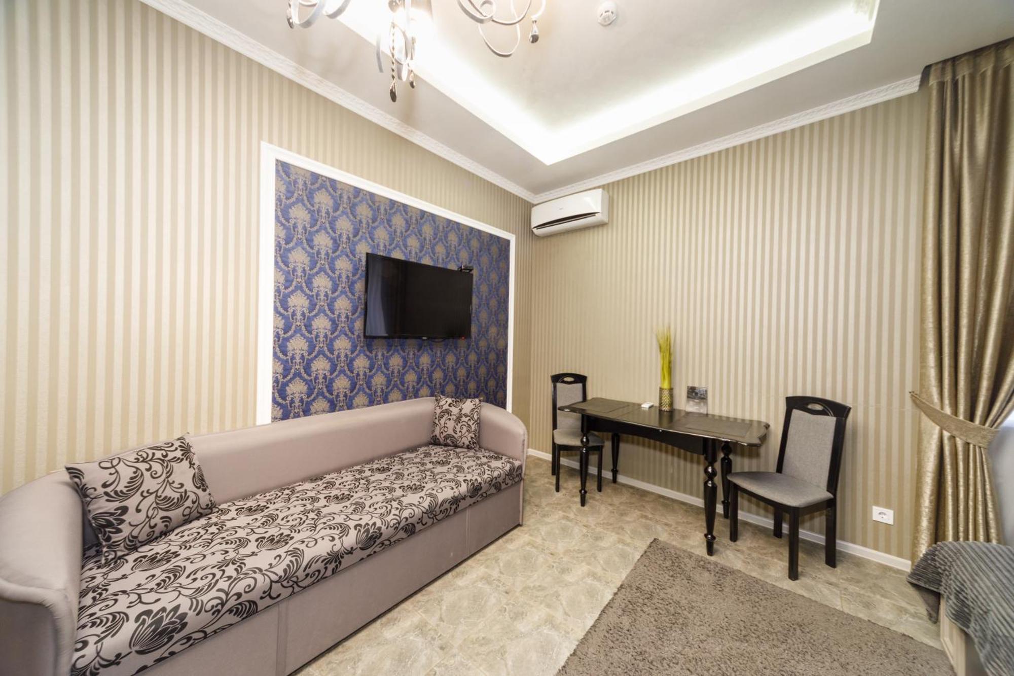 L.O.Y Family Hotel Dniepropietrowsk Zewnętrze zdjęcie