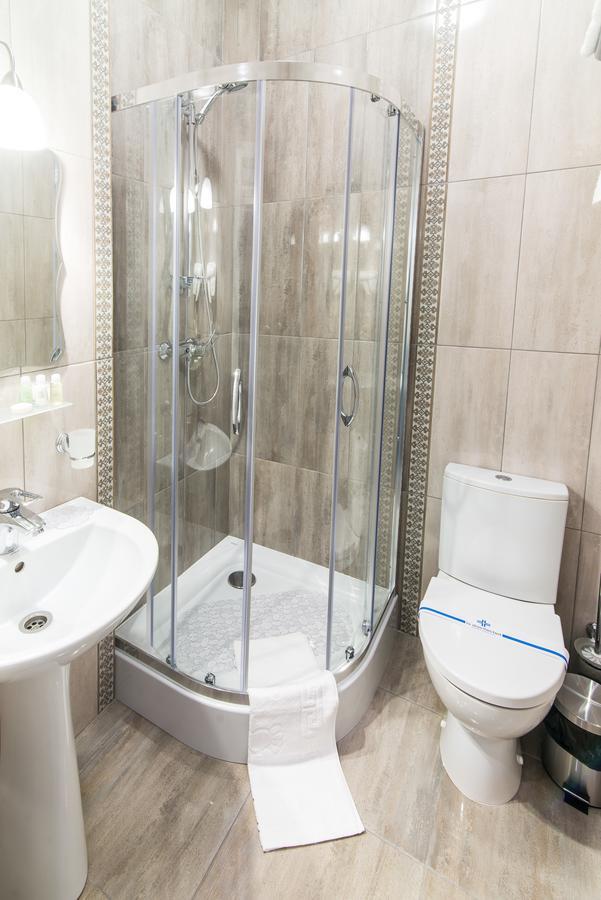 L.O.Y Family Hotel Dniepropietrowsk Zewnętrze zdjęcie